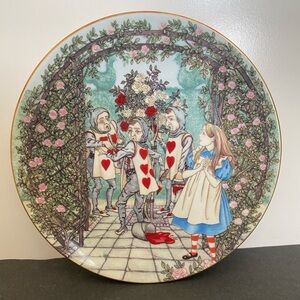 Alice in Wonderland ‘Alice and the Roses’ porcelain plate Sandy Nightingale